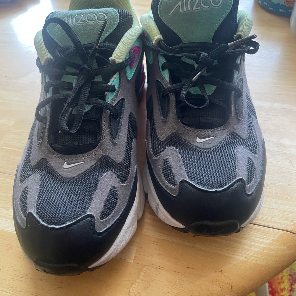 Nike Air Sneakers - Black and Gray size 7Y women’s 8.5.
